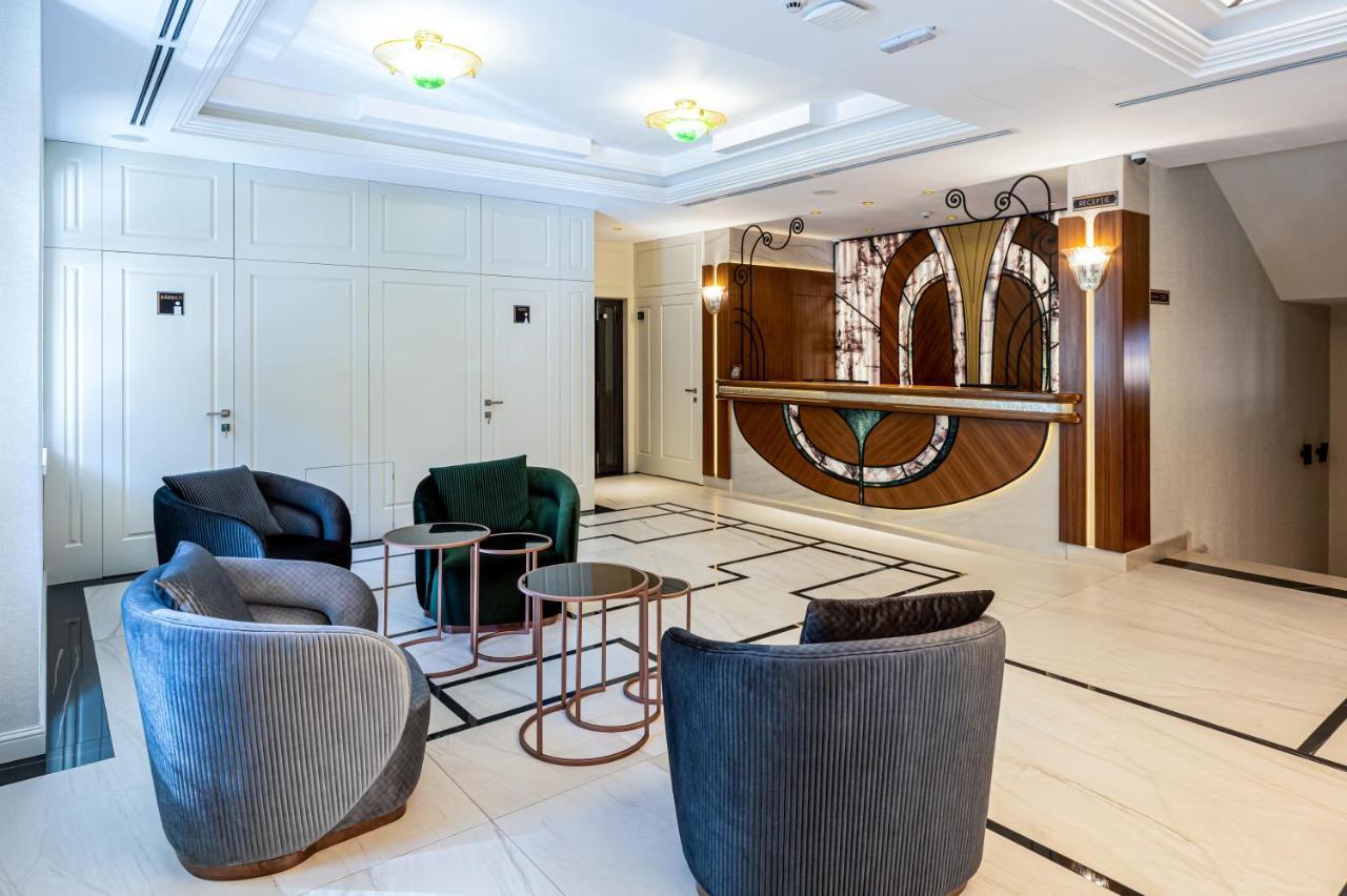 Hotel Carolin Călimăneşti 외부 사진