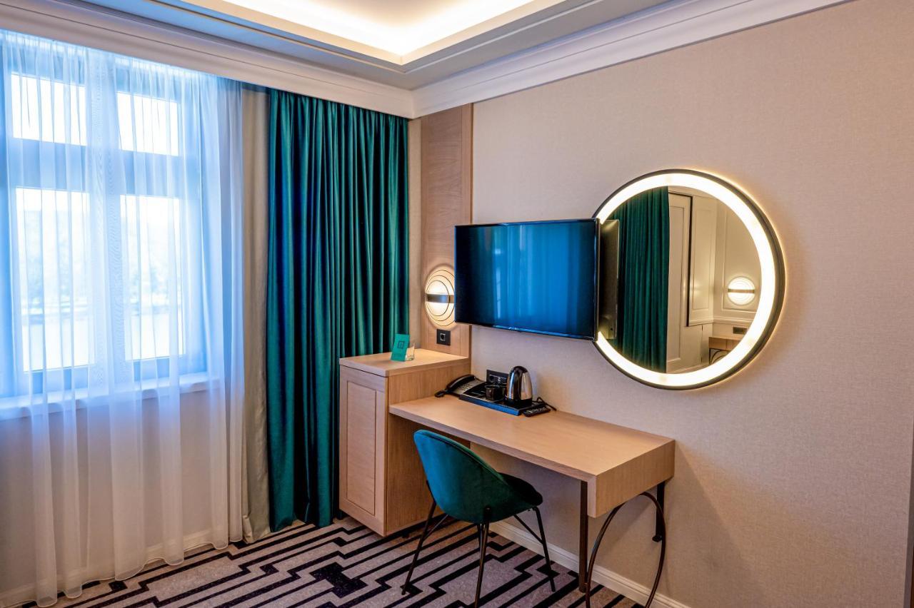 Hotel Carolin Călimăneşti 외부 사진