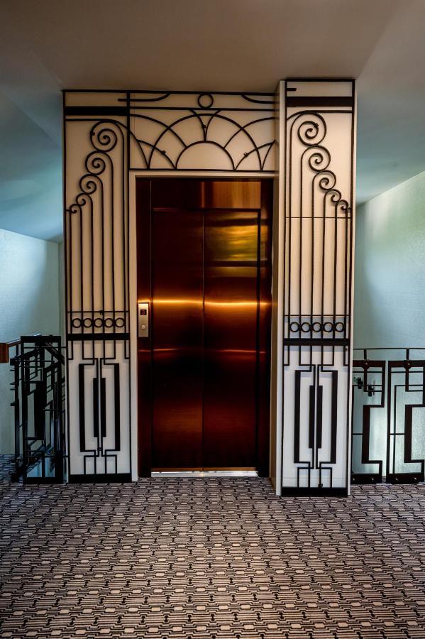 Hotel Carolin Călimăneşti 외부 사진