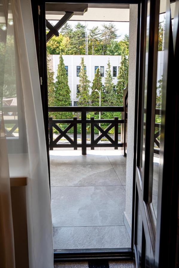 Hotel Carolin Călimăneşti 외부 사진